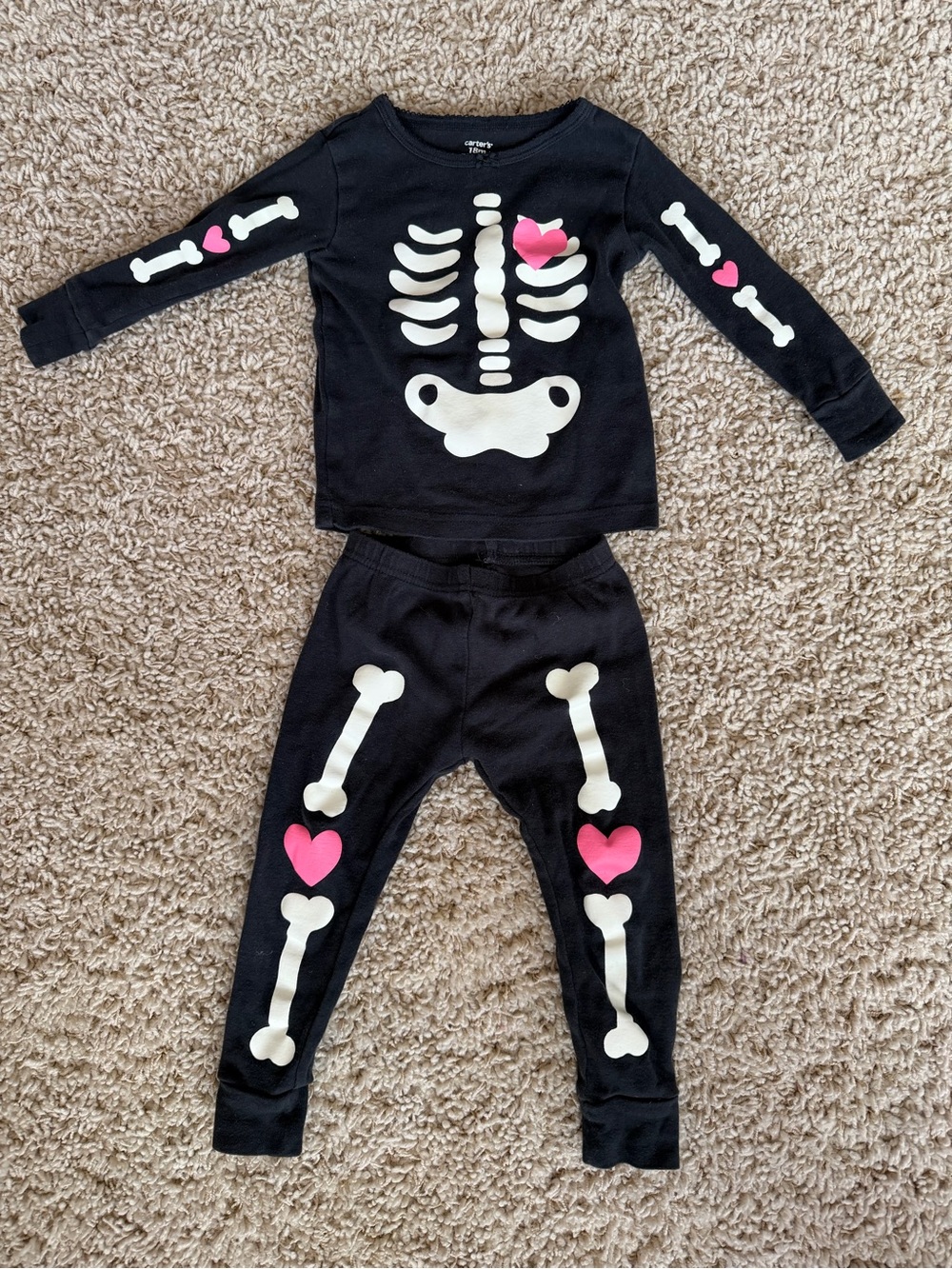 Toddler Girls Black Skeleton Heart Pajamas - Halloween glow in the dark pjs